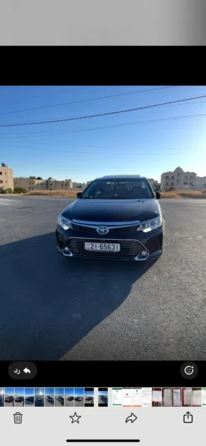 للبيع لقطة Toyota Camry 2015 ممشى قليل وارد الوكالة المركزية من المالك