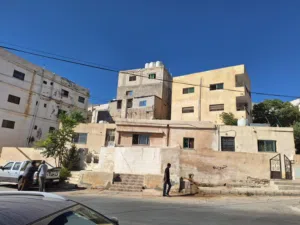 بيت مستقل للبيع