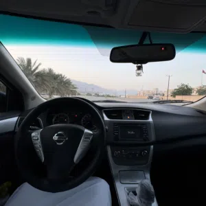 نيسان سنترا SR