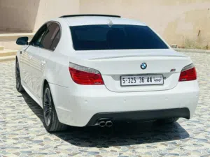 bmw    سيارة  bmw e60