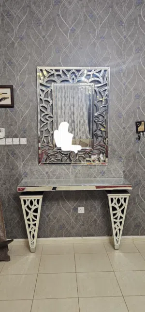 Dinning table plus a mirror