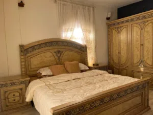 غرفة نوم كاملة ملكي كلاسيكي (عرض خاص)