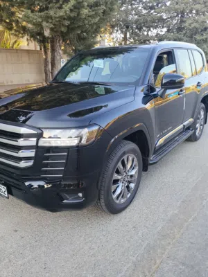 SUV Toyota in Amman