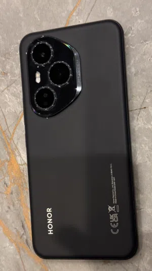 للبيع Honor 400 Pro (512GB) - حالة الوكالة - استخدام تصوير محتوى