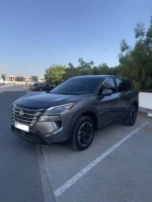 NISSAM ROUGE  2024  61000km