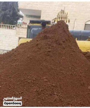 توريد جميع مواد البناء الحصبه والطوب وصويلح تراب احمر للزراعة   ابو مثقال