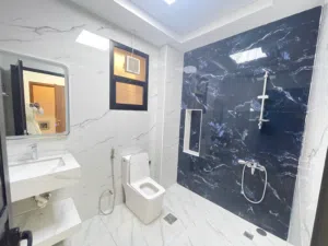 5 Bedrooms . Unfurnished . Yearly4