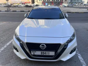 Nissan Altima SR 2019 Model GCC Spec Single Owner 139000 Km Car Very Neat And Clean