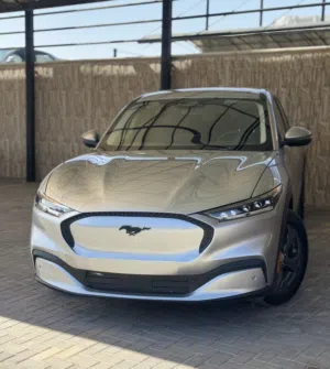 Ford mustang Mach e 2021 وارد امريكا دفع خلفي  لون مميز  عنوان للفخامة والأناقة  بحاله الوكاله