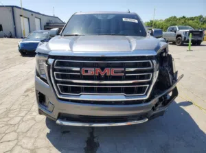 Used GMC Yukon in Al Batinah