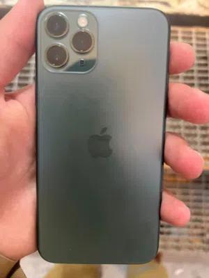 Apple iPhone 11 Pro 256 GB in Basra