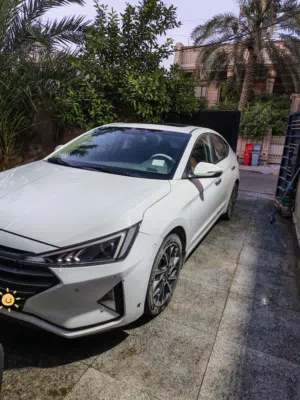Used Hyundai Elantra in Baghdad