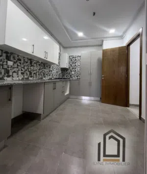 Appartement haut standing route mharza km 1 à vendre