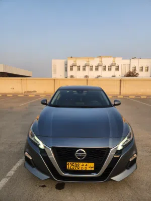 Used Nissan Altima in Al Batinah