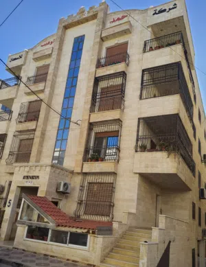 شقة غير مفروشة للايجار