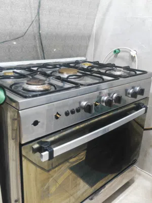 طباخ امريكي خمس عيون