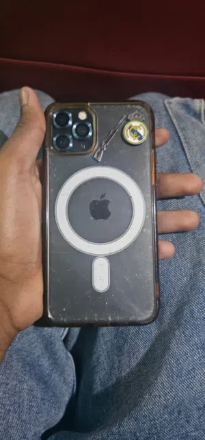 Apple iPhone 11 Pro 256 GB in Al Batinah
