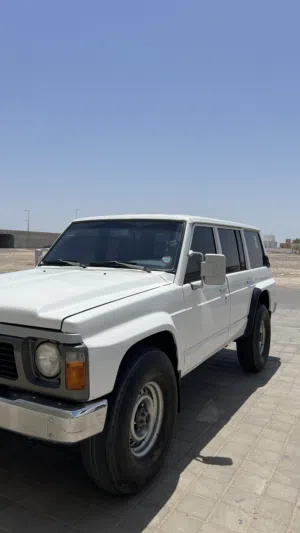 نيسان ابو عبيد 1988مكينه 4500 انجكتر