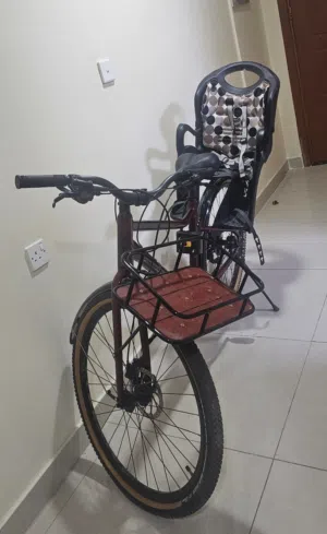 دراجة KLS 7 سرعات مع كرسي أطفال بحالة ممتازة KLS 7-Speed City Bike with Child Seat – Excellent Condi