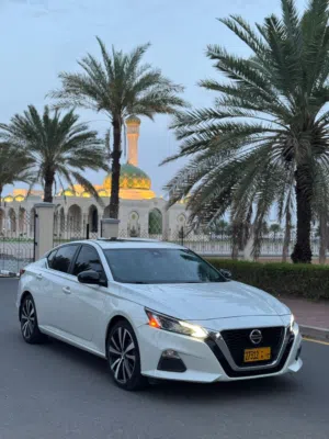 Nissan Altima SR 2021