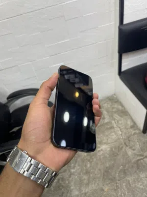 Apple iPhone 13 128 GB in Amman