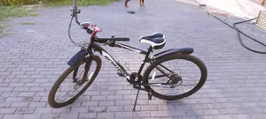 Bicycle Schwinn 700c Glenwood / دراجة هوائية أمريكي شوين, مع قطع وحمالة سيارة