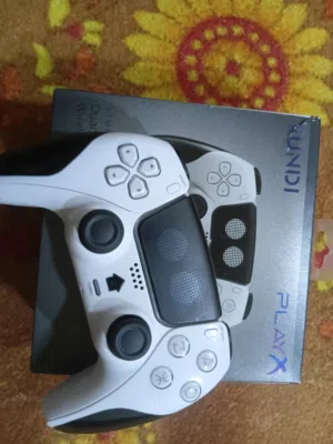 جويستك 4 للبيع/ الماركه sundi play X