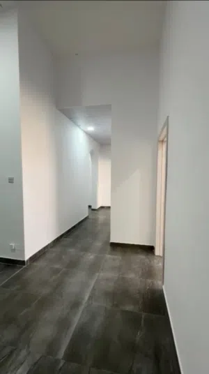 شقه للايجار في أبوظبي مدينة الرياض