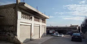 أرض وسط المنطقة الصناعية للبيع بسعر مغري