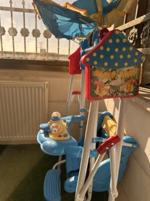 مرجيحة اطفال لون ازرق