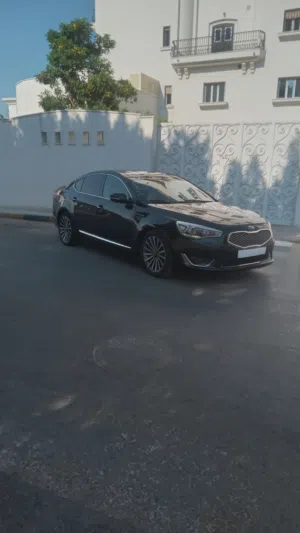 Used Kia Cadenza in Tripoli