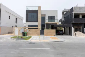فيلا للبيع في منطقة الشامخة