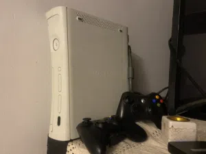 اكس بوكس 360 مهكر مع ايدتين