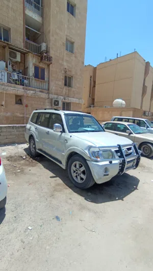 السيارة بحالة ممتازة جدا قير ومكينه وشاصي بسمه سنه