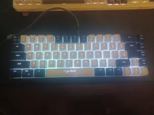 للبيع كيبورد قيمنيق 60%