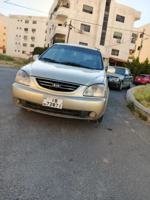 كيا كارينز 2006