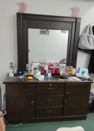 Urgently sale Bedroom set