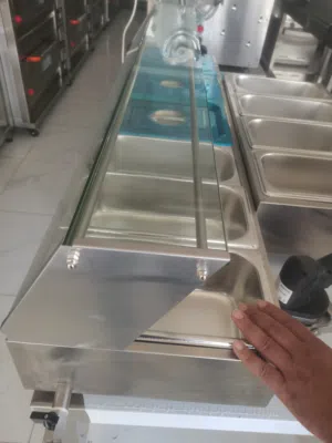 معدات مطعم شبه جديده