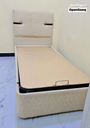 سريرمخزن للبيع مستعمل