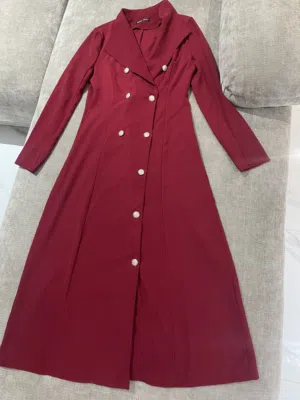 فستان عنابي انيق