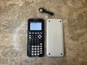 Texas Instruments scientific  TI-84 Plus CE الة حاسبة علمية