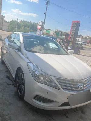 هونداي ازيرا