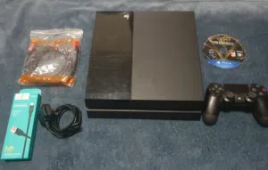 Ps4 Fat mint condition never repaired with controller, game and all cables