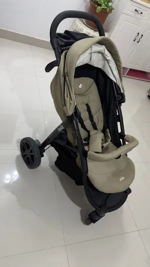 Joie stroller with car sear in good condition