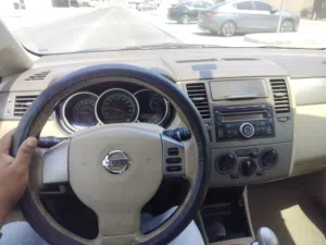 nissan tiida 2012