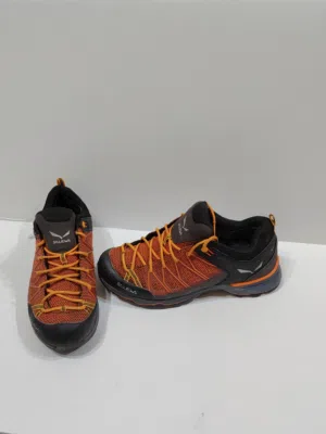 أحذية عالمية متخصصة للهايك والتسلق والرحلات الجبلية  best hiking shoes ..كل حذاء وله سعر خاص