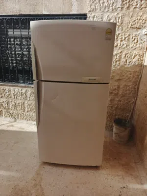 تلاجه للبيع