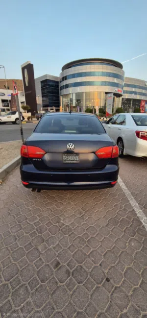 Volkswagen Jetta 2.0L BLUE GCC 2012