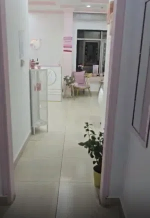 للبيع صالون نسائى بالسالميةً