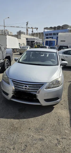 سيارة نيسان سنترا موديل 2015 سيدان - Nissan Sentra 2015